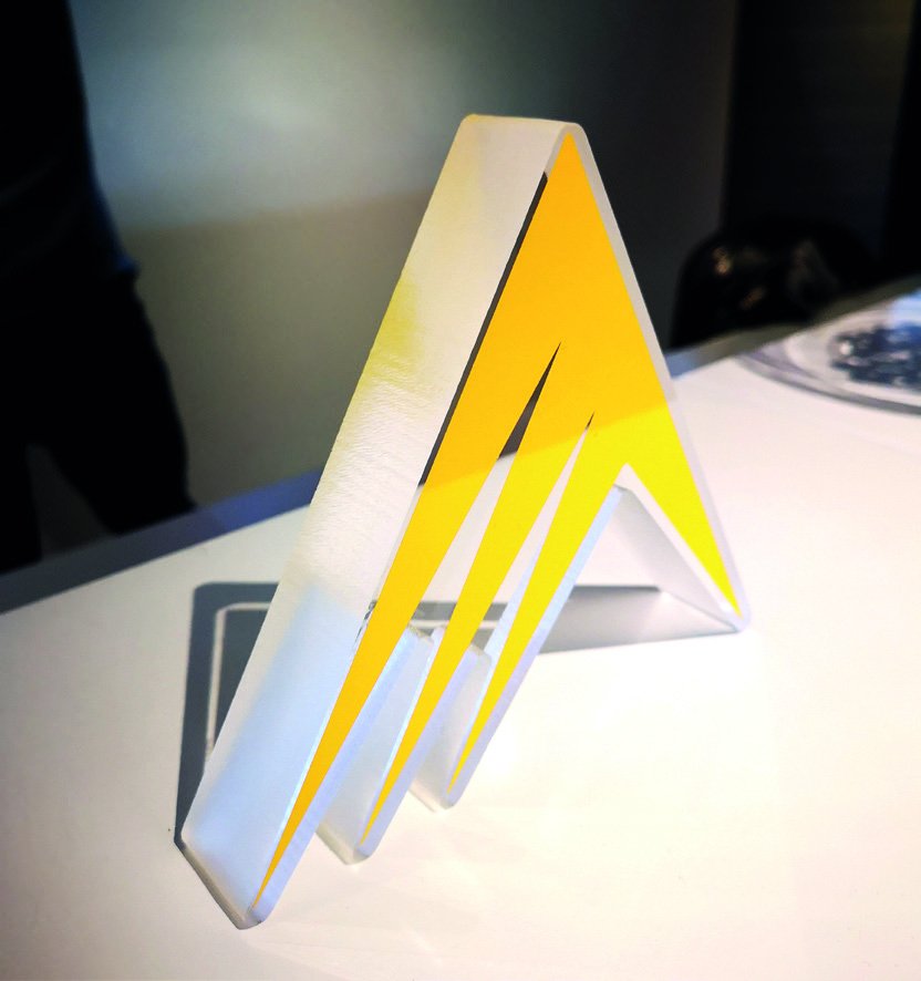 Lettres relief découpées en plexiglas PMMA